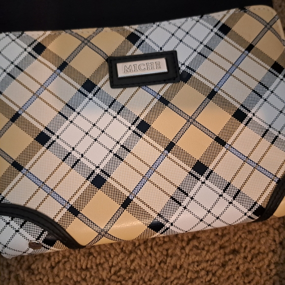 MICHE Cover/Shells - Picture 3 of 3